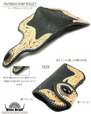 画像4: 【diosbras-ディオブラス-】透かし彫りカービングIN黒パイソンレザーハーフウォレット　バイカーウォレット　コンチョ　本革サドルレザー　二つ折り財布　シルバー９２５　ショートウォレット【CPA】【SS】 (4)