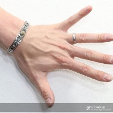 画像3: 【シルバーバングル】【シルバーアクセサリー】サンマーク 太陽神　イーグル　フェザー　アラベスク　シルバーアクセサリー メンズ シルバーバングル ブレスレット シルバー925 メンズアクセサリー ネイティブアメリカン　インディアンジュエリー　プレゼントに人気 (3)