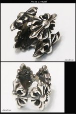 画像2: ビーズ/シルバー/シルバー925/ビーズ/アクセサリー/ハンドメイド/パーツ/クロス　スカル　ハンド　骸骨　髑髏　ドクロ　クロス　十字架　トリプルクラウン　ゴシック　アラベスク 縦10,8mm 直径12,1mm　穴径6.4mm ≪メール便80円≫ (2)