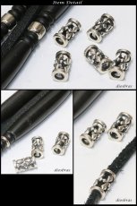 画像2: ビーズ/シルバー/シルバー925/ビーズ/アクセサリー/ハンドメイド/パーツ/ クロス　十字架　トリプルクラウン　ゴシック　アラベスク 縦9,4mm 直径5,3mm　穴径3,1mm 【メール便全国送料無料】 (2)