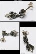 画像2: メンズピアス　ドロップ ピアス　シルバーアクセサリー　シルバーピアス　バラ売り（片耳のみ）スクエア　ブリリアンカット ブラックジルコニア　メンズ｜アクセサリー｜ピアス｜クロス・十字架｜フレア・リリー・百合・ユリの紋章｜ 【メール便なら送料無料！！】 (2)
