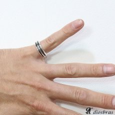 画像2: 【シルバーリング】【リング】【シルバーアクセサリー】　プレーン　シンプル　3ライン　ねじり　シルバーアクセサリー メンズ シルバーリング 指輪 シルバー925 メンズアクセサリー 大きいサイズ 【メール便なら全国送料無料】 (2)
