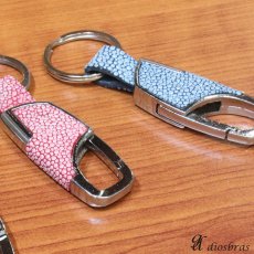 画像9: キーホルダー　キーチェーン　キーストラップ　ガルーシャ　スティングレイ　エイ革　スティングレー キーホルダー キーループ　キーストラップ キーホルダー ネームタグ　革 名入れ ネームプレート キーケース レザー スーツケース ネームホルダー (9)