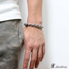 画像2: 【シルバー ブレスレット】【シルバーアクセサリー】百合の紋章　ユリ　リリー　ジルコニア　アラベスク　シルバーアクセサリー メンズ シルバーバングル ブレスレット シルバー925 メンズアクセサリー ゴシック　プレゼントに人気 (2)