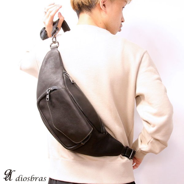美品　ハンドメイド　ボディバッグ　レザー　ビーズクロッシェ ボディバッグ 本革 ワンショルダーバッグ 革 メンズ ハンドメイド レザー