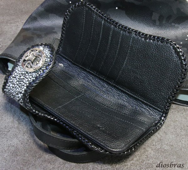 画像5: メンズ長財布 バイカーズウォレット イバラエイ レザーウォレット 本革 カットスティングレー スター エイ革 長財布 バイカーズウォレット レザーウォレット シルバー９２５コンチョ 革財布 皮財布 ロングウォレット 天然皮革 梅花皮 かいらぎ メンズ 長財布 ガルーシャ