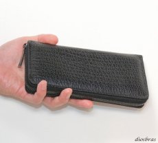 画像2: 限定商品 サメ革 財布 シャークスキン 長財布 ラウンドファスナー メンズ レディース 本革 鮫革  大容量 本格派向け拘り財布 気仙沼産  ウォレット  ラウンド ジッパー  財布 ヌメ革 レザーウォレット ロングウォレット バイカー 牛革 紳士 婦人 エコレザー認定 (2)