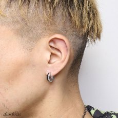 画像3: ステンレス フープピアス シルバー 金属アレルギー対応 メタル素材 シンプル 小さめ フープ ループ リング 輪っか ピアス ブラックライン メンズ アクセサリー レディース 中折れ式 13mm (3)