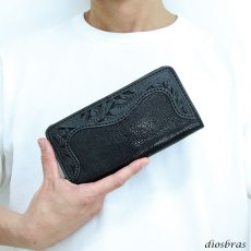 画像3: 財布 ラウンドファスナー メンズ レディース 本革 サドルレザー エイ革 透かし カービング スティングレイ  スティングレー ガルーシャ ファスナー ウォレット ラウンド ジッパー 財布 ヌメ革 レザーウォレット ロングウォレット バイカー 長財布 牛革 紳士 婦人 (3)