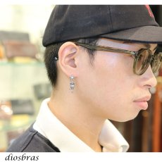 画像2: ピアス スカル ジルコニア 王冠 クラウン ドロップ ピアス  シルバー９２５ ピアス メンズ レディース ピアス アクセサリー 本物シルバー９２５ スカルヘッド  片方ピアス メンズ レディース (2)