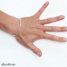 画像3: シルバーバングル  シルバーアクセサリー エッジ ねじり ウエーブ プレーン シンプル シルバーアクセサリー メンズ シルバーバングル ブレスレット シルバー925 メンズ レディース アクセサリー プレゼントに人気 (3)