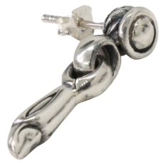 画像6: メンズピアス  シルバーアクセサリー  シルバーピアス  バラ売り 片耳のみ  シャープでキレイめハードな横顔に シルク リンク  メンズ アクセサリー ピアス クロス 十字架 (6)