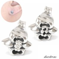 【メンズピアス】ピアス【シルバーアクセサリー】【シルバーピアス】レディース　●バラ売り（片耳のみ）■シャープでキレイめハードな横顔に！ジルコニア【 メンズ｜アクセサリー｜ピアス｜クロス・十字架｜フレア・リリー・百合・ユリの紋章｜ナイフ｜剣 】