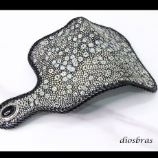 画像8: メンズ 二つ折り財布 バイカーズウォレット  イバラエイ ミドル ハーフウォレット シンプル レザーウォレット 本革 カットスティングレイ エイ 革 シルバー９２５コンチョ 革財布 皮財布 ロングウォレット 天然皮革 天然皮革 梅花皮 かいらぎ メンズ 長財布 ガルーシャ (8)