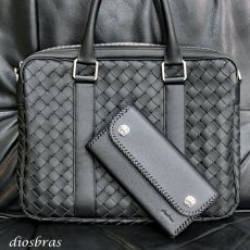 画像8: 長財布 クロス トラッカーウォレット シルバー925製 コンチョ 十字架 レザーウォレット 革財布 本革 レザー シュリンクレザー かぶせ財布 ウォレット ハンドメイド 牛革 レディース おしゃれ スリム メンズ長財布  男性 女性 メンズ財布 ファスナー カード収納 大容量 (8)