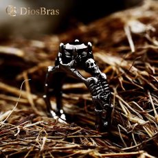 画像4: スカル ステンレス  リング  ステンレス  ブラック ジルコニア 王冠 リング  シルバー 金属アレルギー対応 光沢 リング アクセサリー メンズ レディース (4)