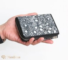 画像2: 財布 ラウンドファスナー  イバラエイ メンズ レディース 本革 スティングレイ エイ革 ハーフ ミドル ウォレット ガルーシャ ラウンド ジッパー スティングレー 財布 レザーウォレット ロングウォレット バイカー 長財布 牛革 紳士 婦人 ハンドメイド 梅花皮 かいらぎ 長財布 (2)