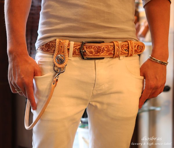 画像5: アウトレット品 最高にラグジュアリーなベルトを表現した最高峰透かしカービングINパイソンベルト【CPA】 【diosbras-ディオブラス-】本革サドルレザー手彫り透かしカービングINパイソン ヌメ革 ベルト バイカーズ 牛革 蛇革 バックル (5)