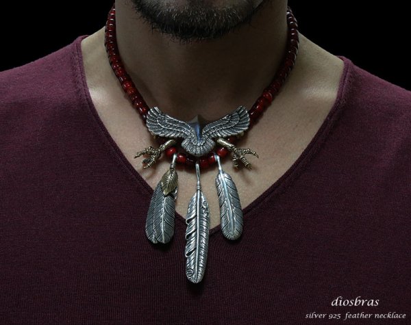 画像3: 【diosbras-ディオブラス】フェザー ネックレス メンズ ネイティブ イーグル&フェザー クロウ 爪 ビーズ ネックレス ホワイトハーツ オールドビーズ 赤 (3)