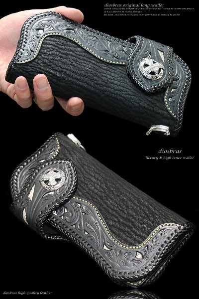 画像2: 【diosbras-ディオブラス】透かし彫りカービングINパイソン&シャークスキン サメ革 レザーウォレット バイカーウォレット コンチョ 本革サドルレザー 財布 シルバー925 ナチュラル【CPA】 (2)