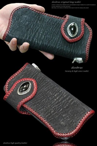 画像2: 【diosbras-ディオブラス-】シャークスキン レッドステッチ レザーウォレット サメ革バイカーウォレット コンチョ 本革サドルレザー 財布 シルバー925【SS】 (2)