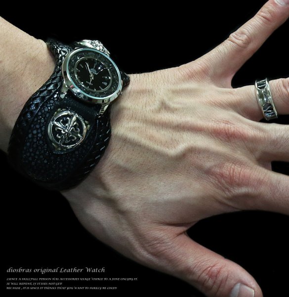 画像2: 【diosbras-ディオブラス-】本革サドルレザー&カットスティングレイ エイ革 カスタムウォッチ レザーウォッチ ターコイズ  コンチョ 腕時計 シルバー925 ヌメ革 バイカー 牛革時計 インディアン バッファロー フェザー ブラック 黒【CE】 (2)