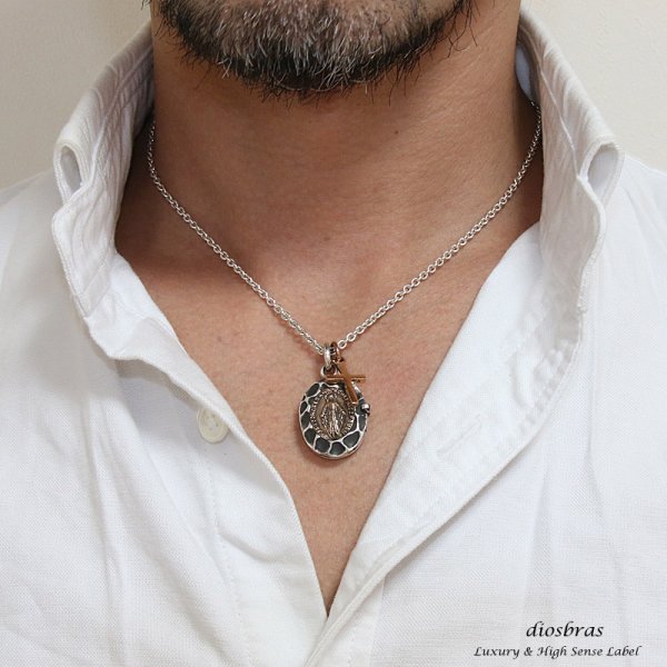 画像3: 聖書バイブル・マリア 開閉式(インサイド・クロス)・ロケット ピルケース/シルバー925&ブラスペンダント マリアプレート ネックレス【メイン】マリアペンダントトップ銀シルバー925 マリア様 【マリア ネックレス】(SILVER925 maria )マリア ネックレス メダイ (3)