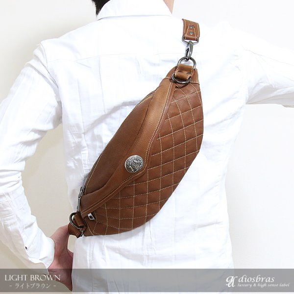 画像3: ボディバッグ 本革 ワンショルダーバッグ 革 メンズ ハンドメイド レザー | ボディーバッグ レザーバッグ ショルダーバッグ 牛革 ショルダーバック ショルダー ギフト 誕生日プレゼント バッグ ボディバック 大容量 ペットボトル ワンショルダー コンチョ (3)