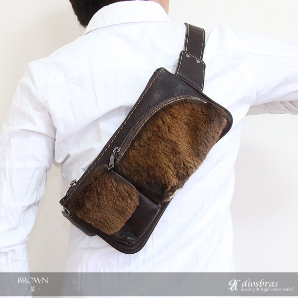 画像6: 【OUTLET SALE】ボディバッグ 本革 ワンショルダーバッグ 革 メンズ ハンドメイド レザー | ボディーバッグ レザーバッグ ハラコ革 毛皮 ショルダーバッグ 牛革 ショルダーバック ギフト バッグ ボディバック 大容量 ペットボトル  ウエストポーチ ウエストバッグ (6)