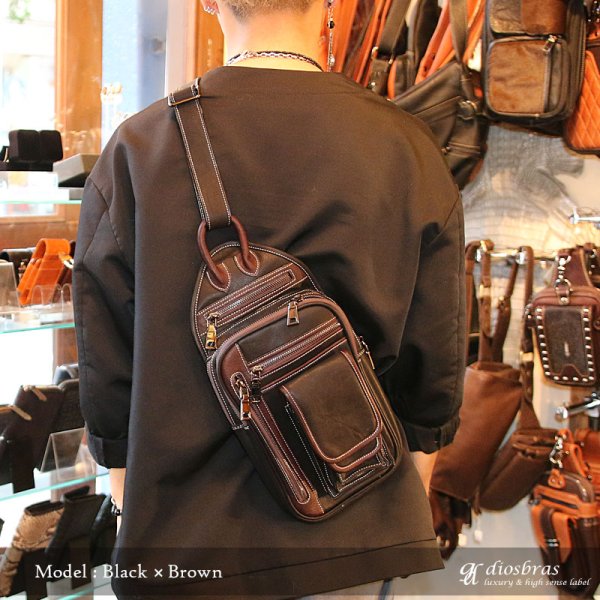 画像3: ボディバッグ 本革 iQOS専用ケース アイコスケース ワンショルダーバッグ 革 メンズ ハンドメイド レザー | ボディーバッグ レザーバッグ 牛革 ショルダーバック  バッグ ボディバック 大容量 ペットボトル  ウエストポーチ ウエストバッグ ウエストバック (3)