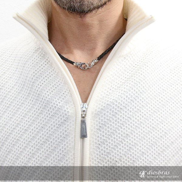 画像4: レザーネックレス シルバーネックレス アラベスク 唐草 2連レザー ネックレス 4本編み フック 百合 ユリの紋章 リリー Tバー スカル ドクロ ボーン シルバー925製 スカル ユリ クロス 丸革紐 メンズ レディース【SA】【diosbras-ディオブラス-】 (4)