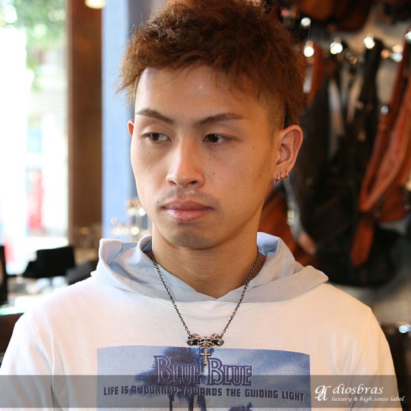 画像2: 【クロス ペンダント トップ】スカル 骸骨  ブラック 十字架 ゴシック シルバー925ペンダント/ペンダント トップ シルバー 925/ネックレス/ ネックレス メンズ レディース【メール便なら送料無料】 (2)