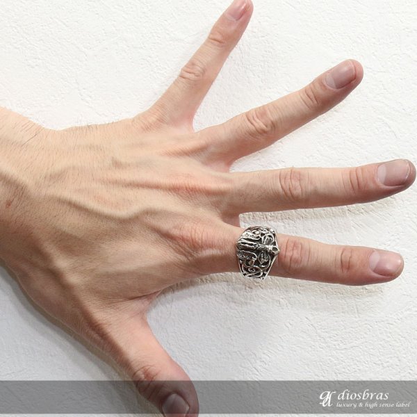 画像3: 【シルバーリング】【スカルリング】【シルバーアクセサリー】スカル ボーンハンド 十字架　クロス　ドクロ スカルリング シルバーアクセサリー メンズ シルバーリング 指輪 シルバー925 アラベスク (3)