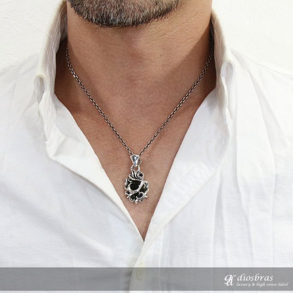 画像3: 【オーバル オニキス ペンダント トップ】存在感のある透かし彫り オニキスペンダント アラベスク 唐草 ゴシック シルバー925/フェザーネックレス ネックレス メンズ レディース (3)