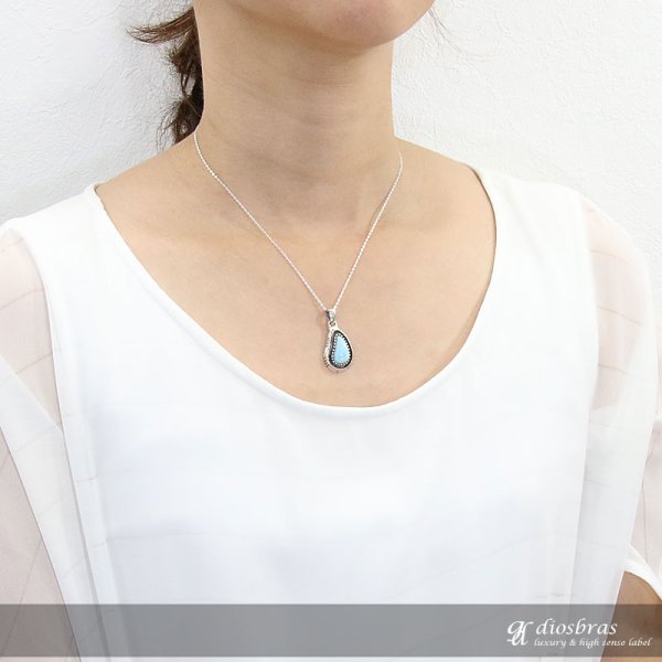 画像2: ラリマー ペンダントドミニカ産 オーバル ペンダント トップ アラベスク ラリマーペンダント クラウン 王冠 パワーストーン インディアンジュエリー鷹・イーグル羽根/シルバー925/フェザーネックレス ネックレス メンズ レディース【送料無料】 (2)