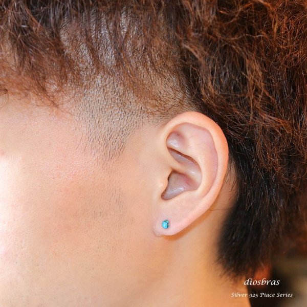 画像3: 【ターコイズ ピアス】 本物シルバー925/ ピアス 片方 トルコ石 ワンポイント インディアンジュエリー ネイティブアメリカン ナバホ パワーストーン/ピアス片耳・片方販売ピアス メンズ レディース 4mm≪メール便なら送料無料≫ (3)