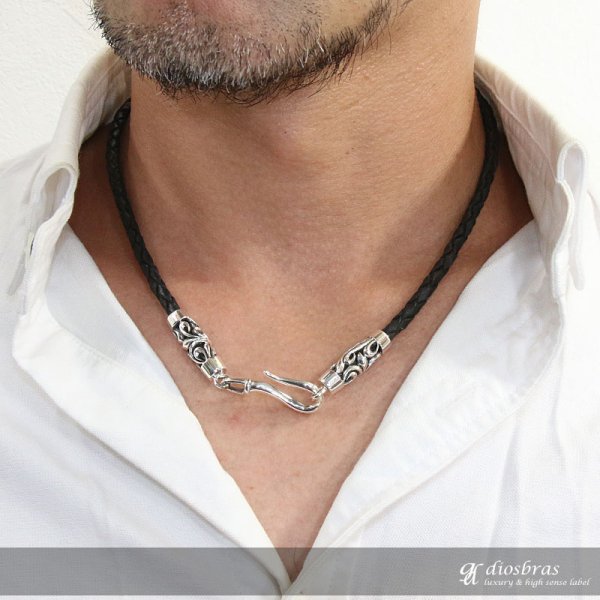 画像5: レザーネックレス シルバーネックレス レザーチョーカー アラベスク 唐草 2連レザー ネックレス 4本編み フック スカル ドクロ ボーン シルバー925製 スカル ユリ クロス 丸革紐 メンズ レディース【SA】【diosbras-ディオブラス-】 (5)