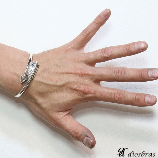 画像4: 【シルバーバングル】 スター 矢じり 矢 アロー デザイン フェザー【シルバーアクセサリー】インディアンジュエリー シルバーアクセサリー メンズ シルバーバングル ブレスレット シルバー925 メンズアクセサリー ネイティブアメリカン 人気  バングル (4)