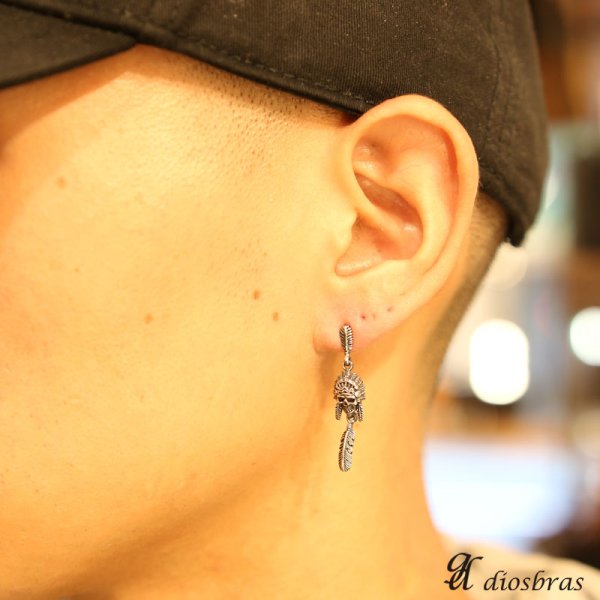 画像3: 【メンズピアス】【シルバーアクセサリー】【シルバーピアス】●バラ売り(片耳のみ)スカル インディアンフェイス 骸骨 ネイティブアメリカン フェザー イーグル ブラック ジルコニア ゴールド 真鍮 ドロップピアス ぶら下がり (3)