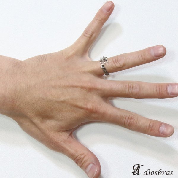 画像4: 【シルバーリング】【ドラゴン リング】【シルバーアクセサリー】クロウ 爪 リング 龍 竜  ウイング 羽根 シルバーアクセサリー メンズ シルバーリング 指輪 シルバー925 メンズアクセサリー 大きいサイズ フリーサイズ【メール便なら全国送料無料】 (4)