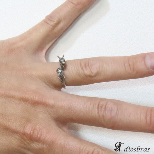 画像2: 【シルバー925】指輪 リング / ドラゴン　龍　竜/シルバー/ゴシック　シルバーアクセサリー メンズ シルバーリング シルバー925 メンズアクセサリー 大きいサイズ フリーサイズ【メール便なら全国送料無料】 (2)