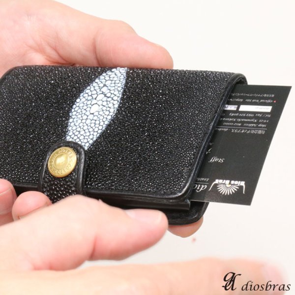 画像2: 名刺入れ スライド アルミニウム スライド 名刺ケース  薄型  イタリアンレザー 本革 牛革 スリム カードホルダー スライド式 メンズ レディース ビジネスカード シャークスキン シャーク サメ革 ガルーシャ ミニマリスト 財布【メール便送料無料  】 (2)