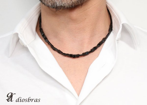 画像2: ネックレス ハイグレード 最上級 オニキス スクエアエッジカット 7mm 馬蹄 ホースシュー フェザー ネックレス メンズ ネイティブ /羽/オニキス シルバー925 チェーン メディスンホイール フェザー 5mm〜5,5mm【diosbras-ディオブラス】 (2)