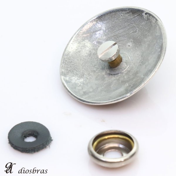 画像4: コンチョ スカル　ドクロ　骸骨　アラベスク　コンチョ　海賊　パイレーツオブカリビアン　クロス　十字架　エンブレム　亜鉛合金製　コンチョ　シルバー９２５コンチョ　財布　ウォレット　メンズ　（ネジ式）【メール便なら送料無料！！】 (4)