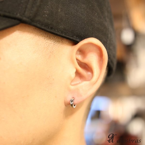 画像3: ステンレス フープピアス  ジルコニア シルバー 金属アレルギー対応 メタル素材 シンプル 小さめ フープ ループ リング 輪っか ピアス アクセサリー メンズ レディース 中折れ式 10mm (3)