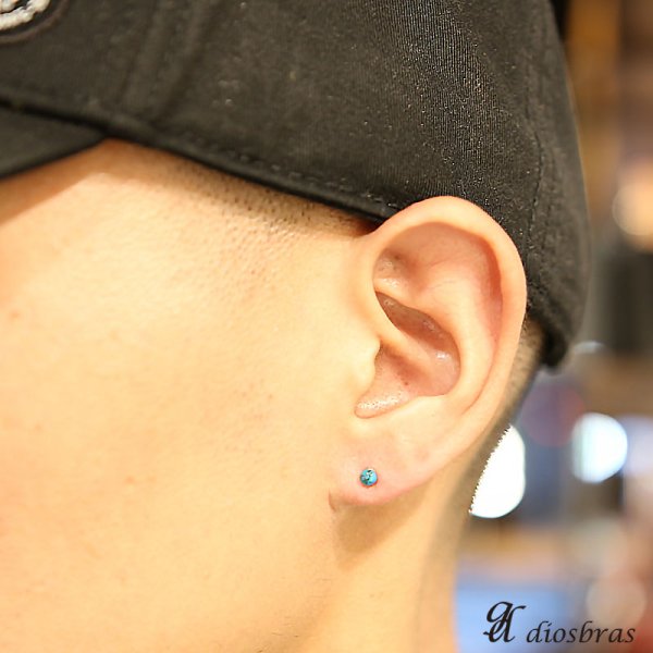 画像3: 【ターコイズ ピアス】 本物シルバー925/ ピアス 片方 トルコ石 ワンポイント インディアンジュエリー ネイティブアメリカン ナバホ パワーストーン/ピアス片耳・片方販売ピアス メンズ レディース 4mm≪メール便なら送料無料≫ (3)