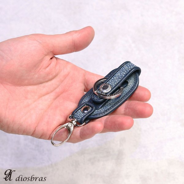 画像13: Lavo-ラボ- キーホルダー キーチェーン キーストラップ ガルーシャ スティングレイ エイ革 スティングレー キーホルダー キーループ キーストラップ キーホルダー ネームタグ 革 名入れ ネームプレート キーケース レザー スーツケース ネームホルダー (13)