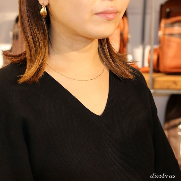 画像2: k18 18金 オメガチェーン 0.8mm幅 アズキチェーン 小豆 形状記憶ワイヤ―  変形 ボールチェーン カットボールチェーン 4面カットアズキチェーン チェーン ゴールド  18金 メンズ レディース  ネックレス  4面ダイヤモンドカット 形状記憶ワイヤ― (2)