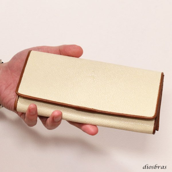 画像11: 財布 スティングレイ ガルーシャ 二つ折り長 財布 スティングレー エイ革 ラウンドファスナー メンズ レディース 本革 エイ革 大人気 ウォレット ガルーシャ ラウンド ジッパー ZIPPER ヌメ革 レザーウォレット ロングウォレット バイカー 長財布 牛革 紳士 婦人VIINA-ビーナ- (11)