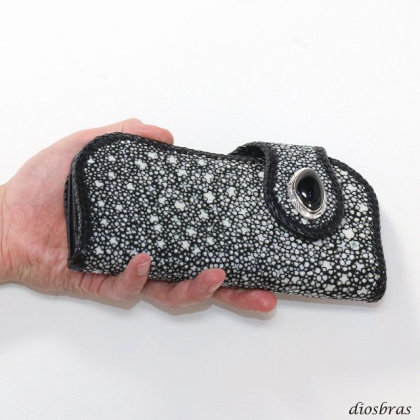 画像8: メンズ長財布 バイカーズウォレット イバラエイ レザーウォレット 本革 カットスティングレー スター エイ革 長財布 バイカーズウォレット レザーウォレット シルバー925コンチョ 革財布 皮財布 ロングウォレット 天然皮革 梅花皮 かいらぎ メンズ 長財布 ガルーシャ (8)